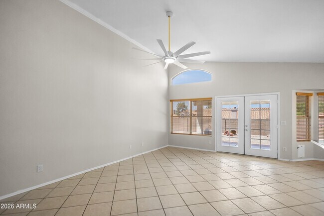 Building Photo - 1214 E Beverly Ln