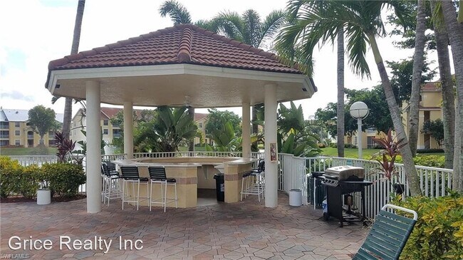 Building Photo - 2 br, 2 bath House - 4625 St. Croix Ln. #1137