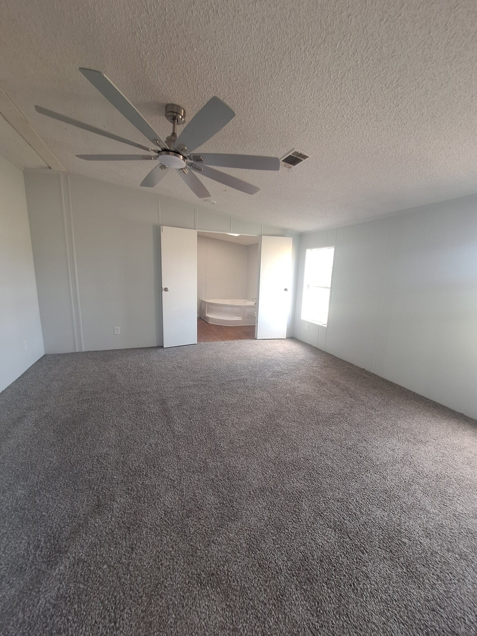 Building Photo - 4452 Roundup Dr