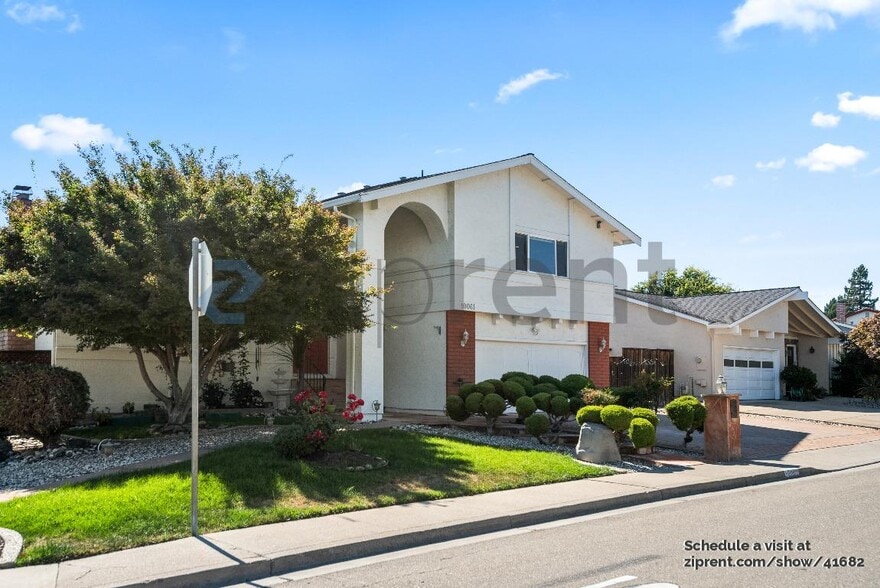 Building Photo - 10061 El Dorado Dr