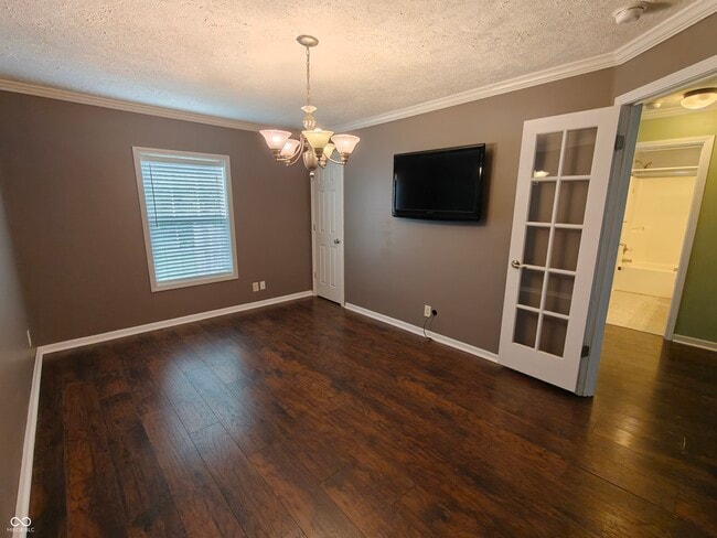 Building Photo - 802 Fern Dr