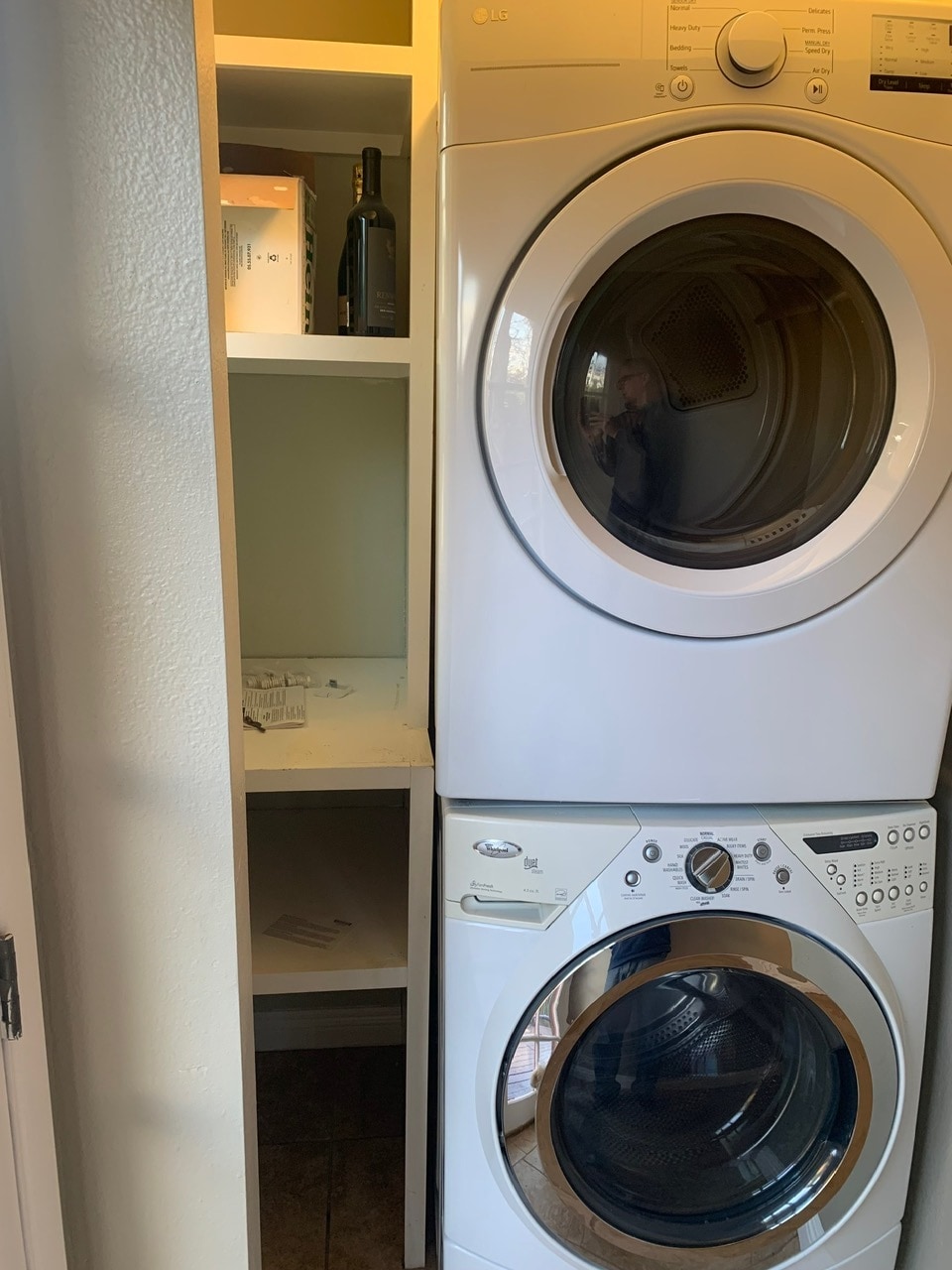 Laundry - 7951 Day St