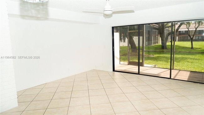 Building Photo - 7041 SW 42nd Pl