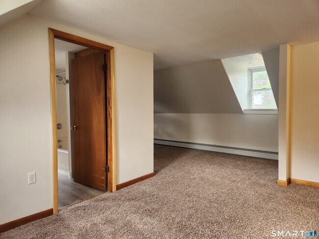 Building Photo - 9 Morrison St