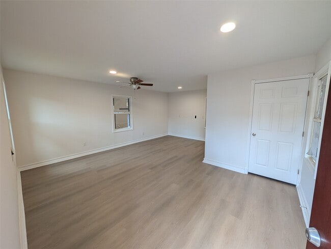 Building Photo - 4110 Ella Blvd