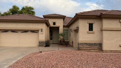 Building Photo - 4311 W Hopi Trail