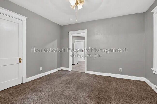 Building Photo - 3107 Osceola St