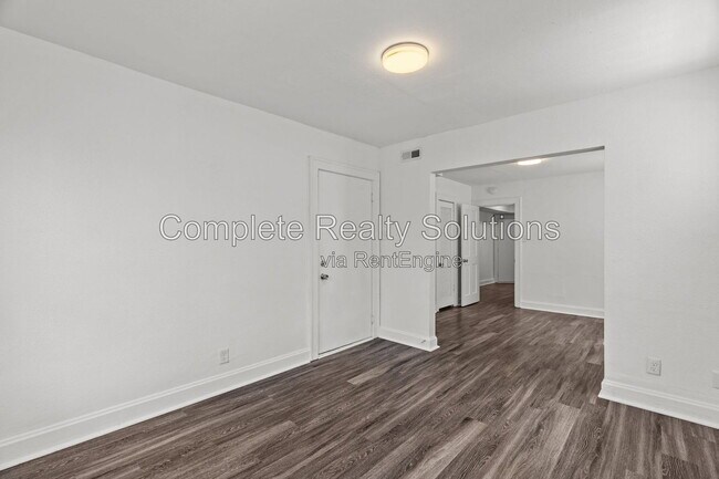 Building Photo - 119 Eichelberger St