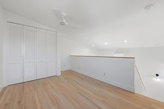 Building Photo - 1063 Buena Vista Way