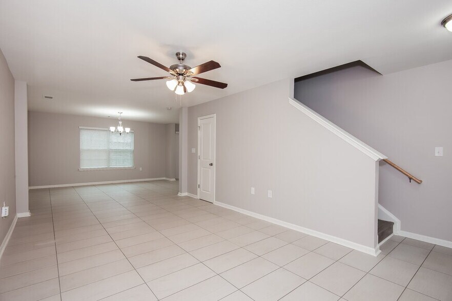 Building Photo - 3632 Alexander Forest Dr