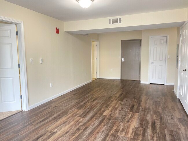 Building Photo - 100 Sentinel Court