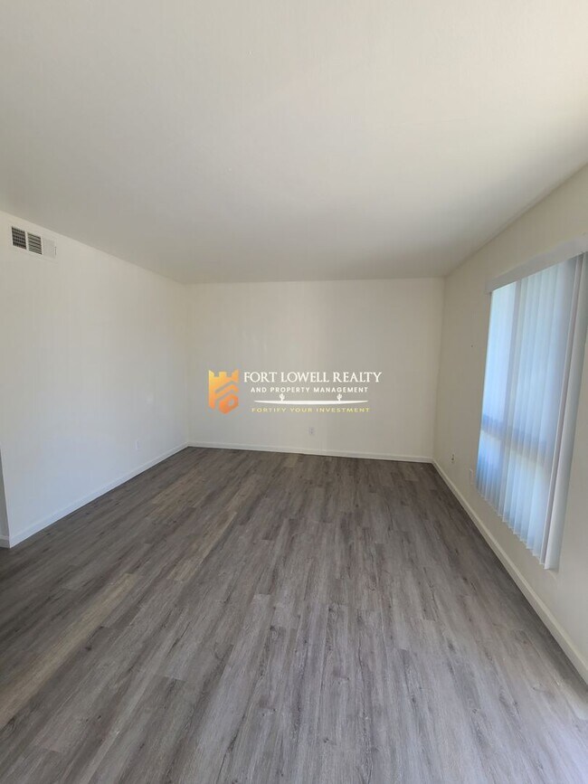 Building Photo - Newly Renovated 2 Bedroom, 1 Bath with Washer/Dryer Hook Ups.  SECTION 8 ACCEPTED