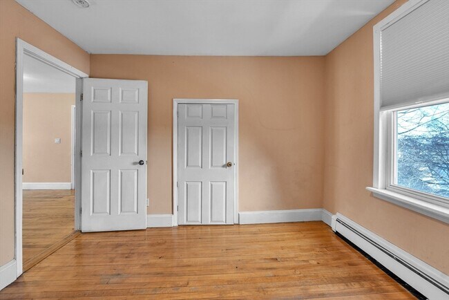 Building Photo - 31 Ripley St