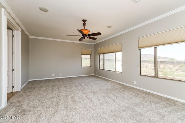 Building Photo - 10913 E Butherus Dr