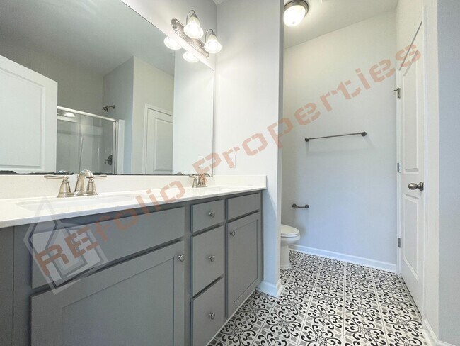 Building Photo - Stunning 4 Bedroom 2.5 Bathroom Home w/ Primary Suite on Main Level @ Ashcroft, Clayton, Availabl...