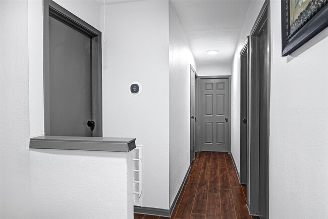 Building Photo - 2311 Chelsea Knoll Ln