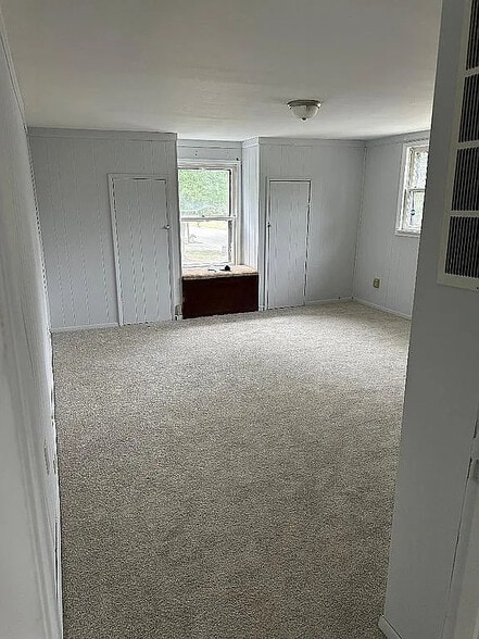 Building Photo - 898 Ridge Ave