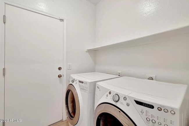 Building Photo - 5183 W Harrison St