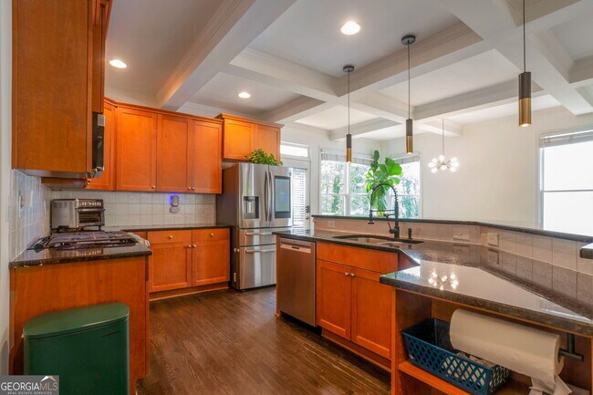 Building Photo - 2524 Kickerillo Way SE