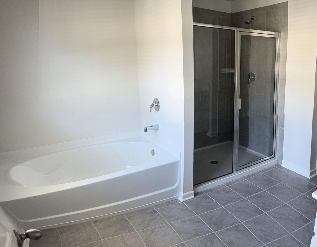 Building Photo - 2223 Blue Monarch Dr