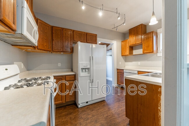 Building Photo - 2437 N Pennsylvania St