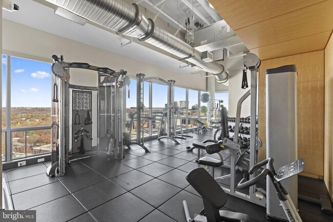 Building Photo - 1536 N Scott St