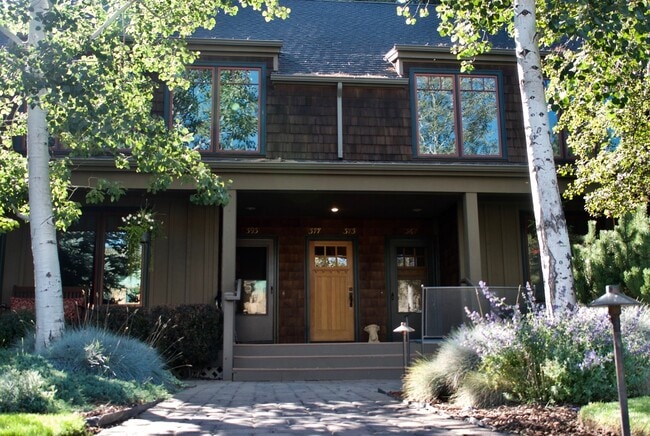 Primary Photo - Furnished Condo in Pine Meadow Village