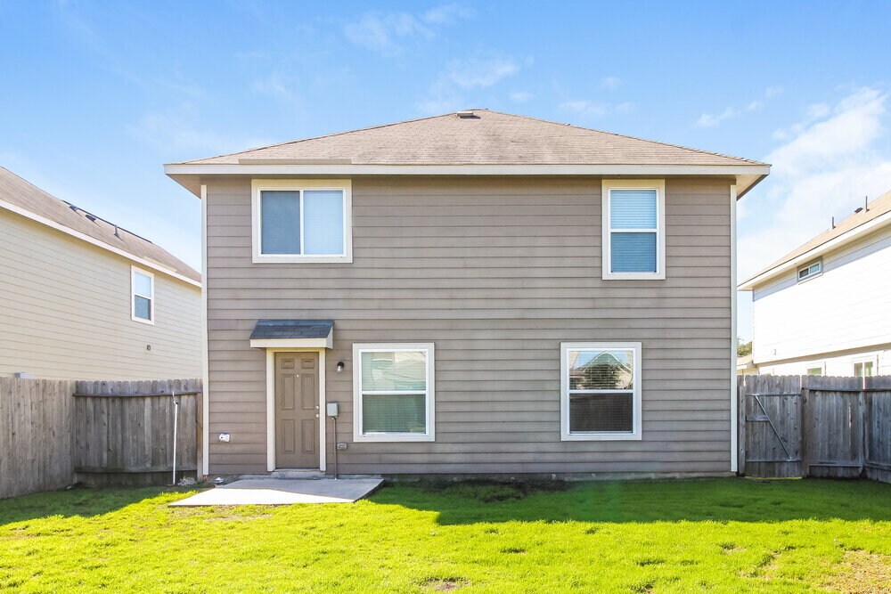 Building Photo - 21110 Sugar Orchard Ln