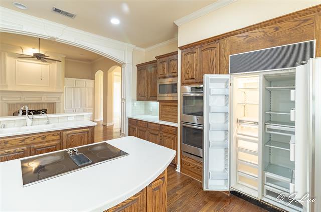 Building Photo - 1053 Sir Lancelot Cir
