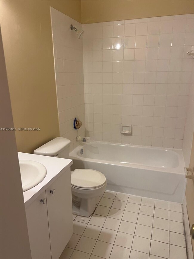 Building Photo - 5357 SW 125th Ave