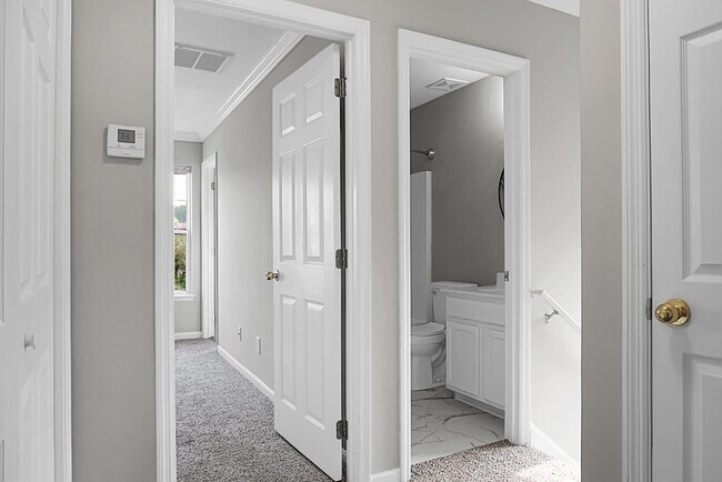 Building Photo - 209 Killarney Trail