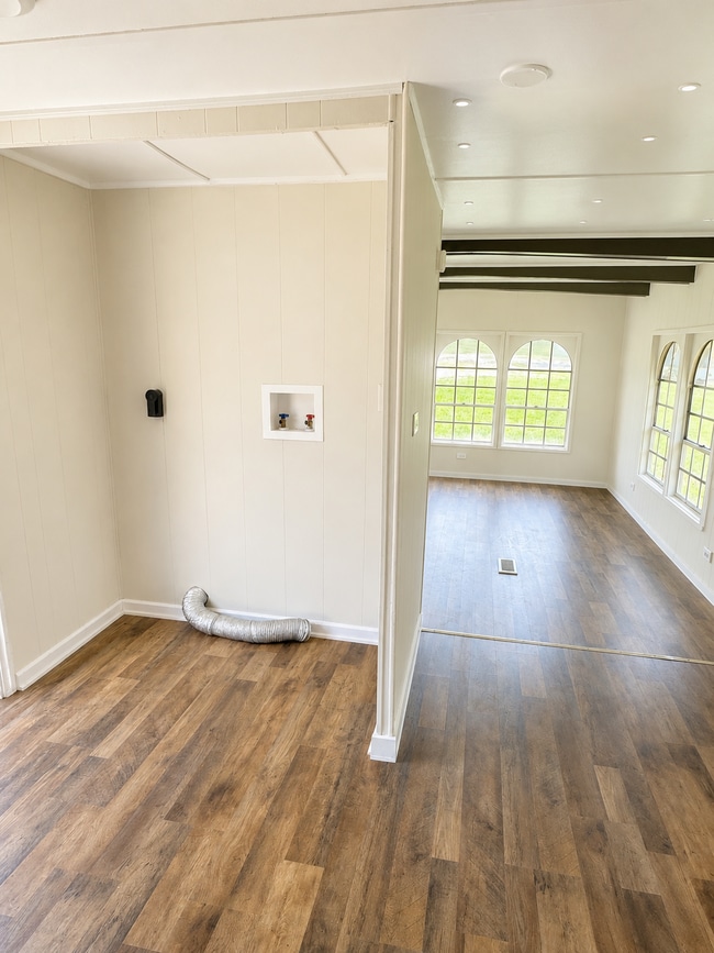 Building Photo - 120 Ash-Nicole Ln