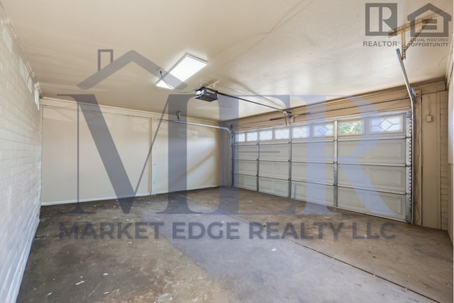 Building Photo - 3Bed/2Bath House at Peoria Ave/59th Ave! Ready for Immediate Move-In! -- NO HOA! FULLY REMODELED!