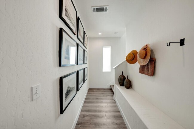 Building Photo - 2151 W Solo Wy