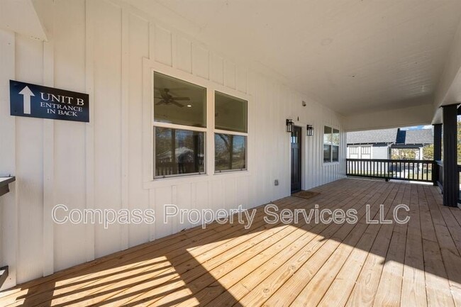 Building Photo - 1620 N 15th St