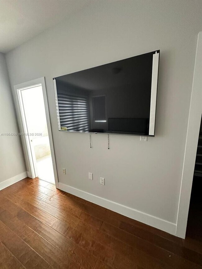 Building Photo - 7240 NW 103rd Path