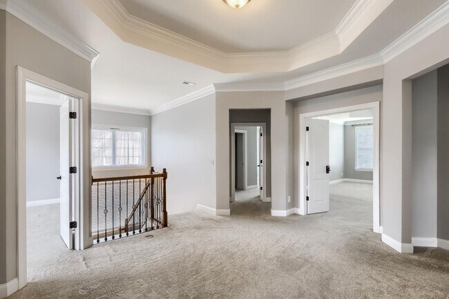 Building Photo - 5 Bedroom single family home in Mooresville