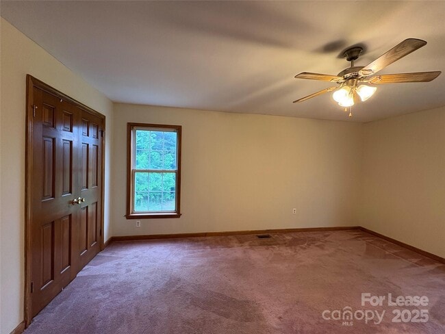 Building Photo - 7200 Strawberry Ln