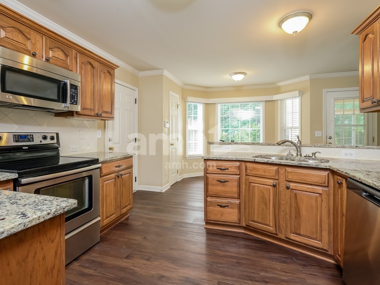 Building Photo - 349 Covington Dr