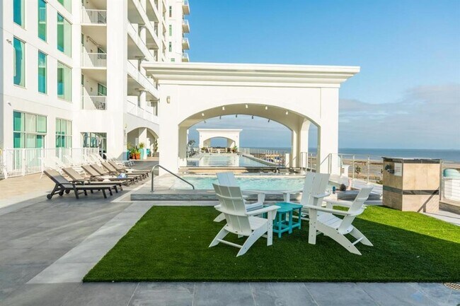 Building Photo - 500 Seawall Blvd