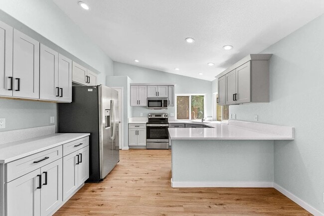 Building Photo - Charming Eagle Cul-de-Sac Retreat – 4 BR, ...