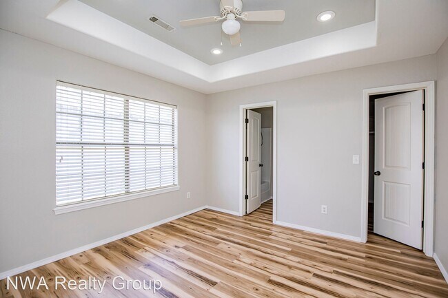 Building Photo - 2 br, 2 bath House - 3906 SW Gibson