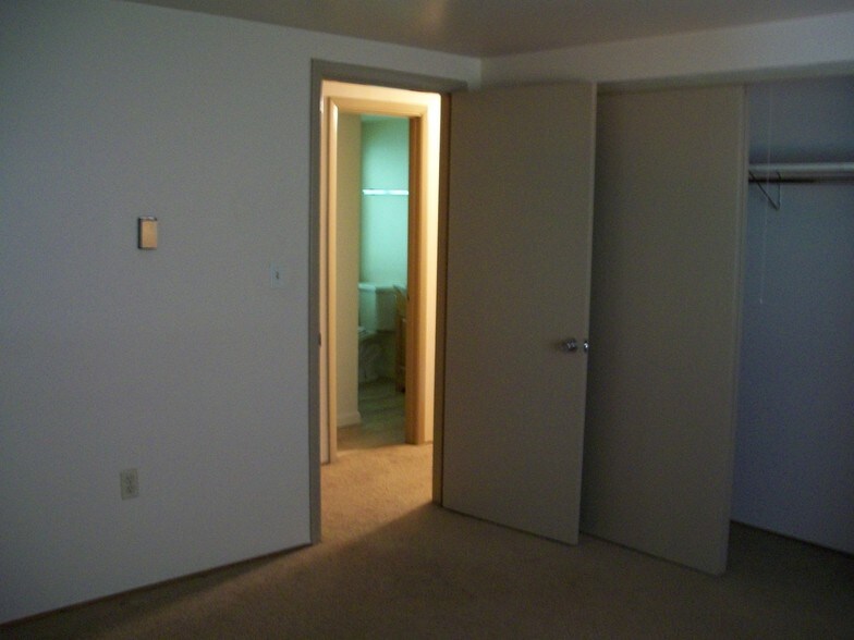 Large closets for extra storage. - 206 Chateau Ln