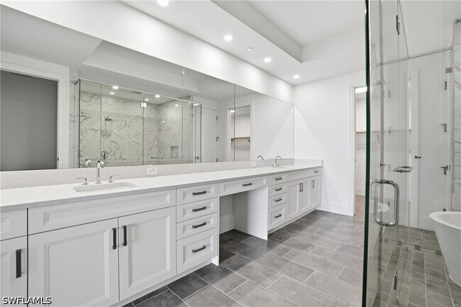 Building Photo - 4810 Pelican Colony Blvd