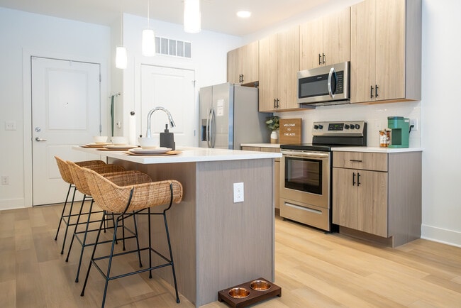 Building Photo - The Alto Apartments