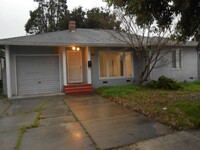 Building Photo - Beautiful Richmond 2 bedroom 1 bath home