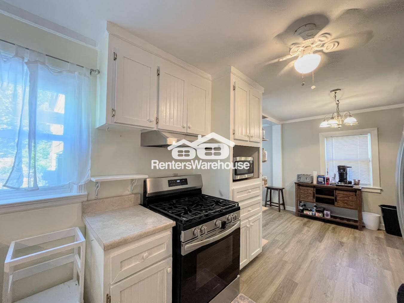 Building Photo - 8455 Radnor Rd