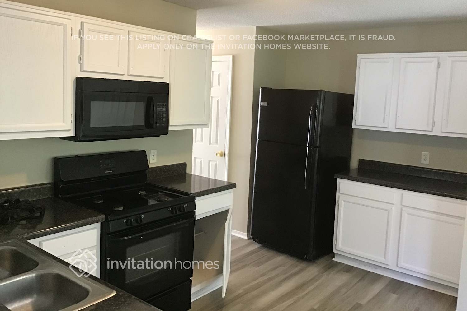 Building Photo - 4402 Horseshoe Ct