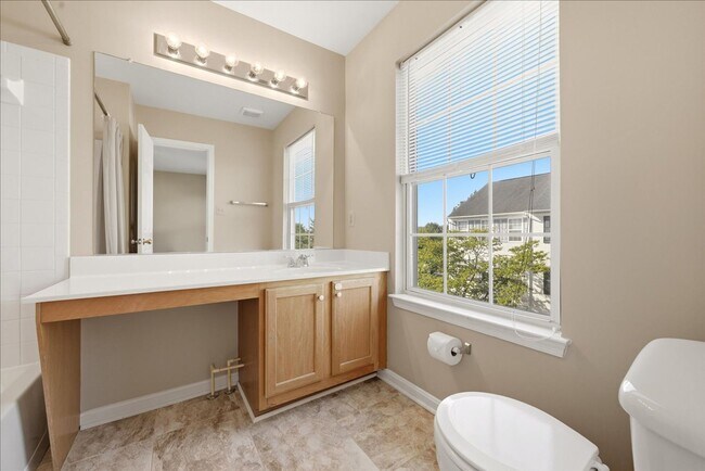 Building Photo - 46030 Bayswater Terrace