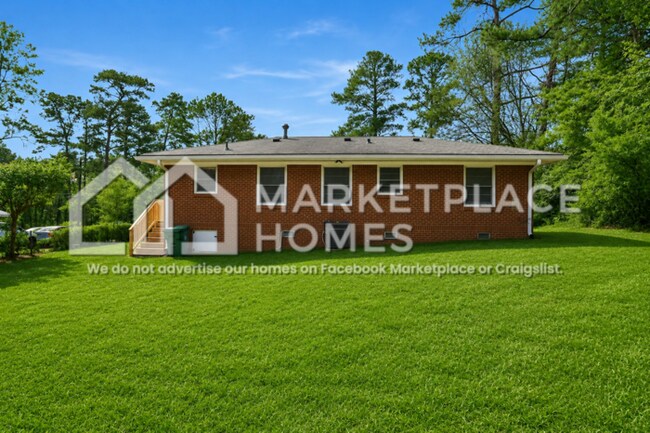 Building Photo - 4236 Glenhaven Dr